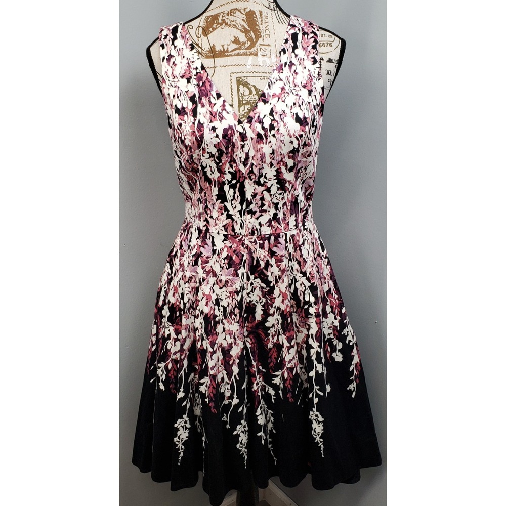 White House Black Market Fit & Flare Dress Womens 6 Multi Floral Deep V-Neck